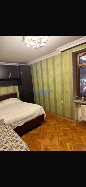 Aylıq Kirayə 2 otaqlı Köhnə Tikili bina evi  48m², Bakı