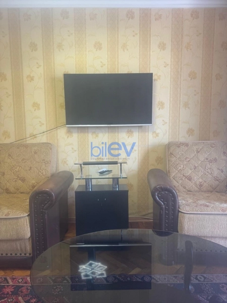 Aylıq Kirayə 2 otaqlı Köhnə Tikili bina evi  48m², Bakı