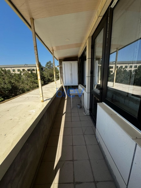Aylıq Kirayə 4 otaqlı Köhnə Tikili bina evi  90m², Bakı