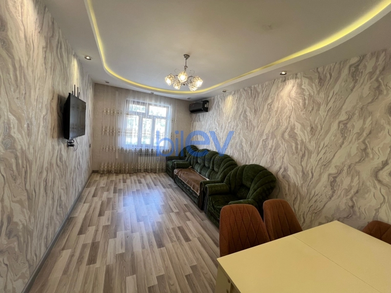 Aylıq Kirayə 4 otaqlı Köhnə Tikili bina evi  98m², Bakı