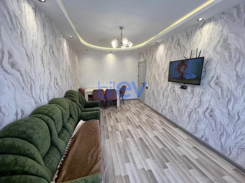 Aylıq Kirayə 4 otaqlı Köhnə Tikili bina evi  98m², Bakı