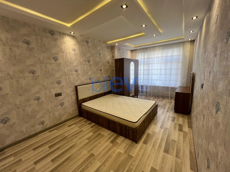 Aylıq Kirayə 4 otaqlı Köhnə Tikili bina evi  98m², Bakı