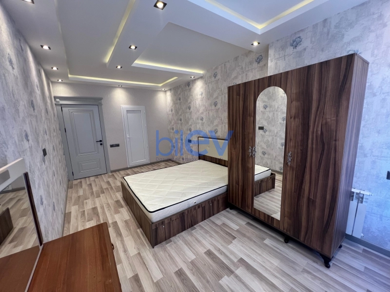 Aylıq Kirayə 4 otaqlı Köhnə Tikili bina evi  98m², Bakı