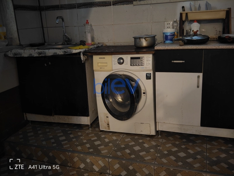 Aylıq Kirayə 4 otaqlı Köhnə Tikili bina evi  64m², Bakı