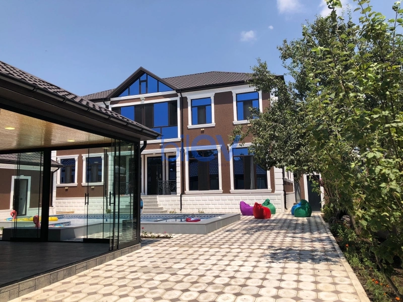 Günlük Kirayə 9 otaqlı Həyət evi  400m², İsmayıllı