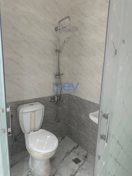 Aylıq Kirayə 3 otaqlı Yeni Tikili bina evi  125m², Bakı