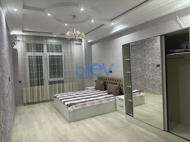 Aylıq Kirayə 3 otaqlı Yeni Tikili bina evi  125m², Bakı