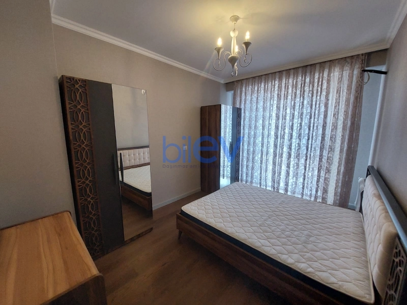 Aylıq Kirayə 3 otaqlı Yeni Tikili bina evi  88m², Bakı