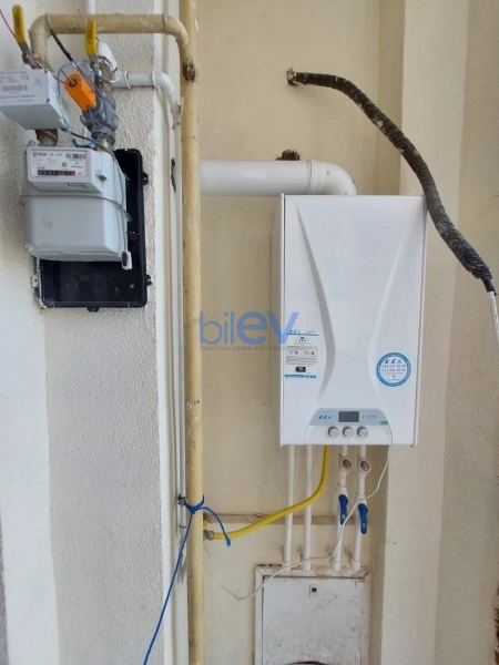 Aylıq Kirayə 3 otaqlı Yeni Tikili bina evi  88m², Bakı