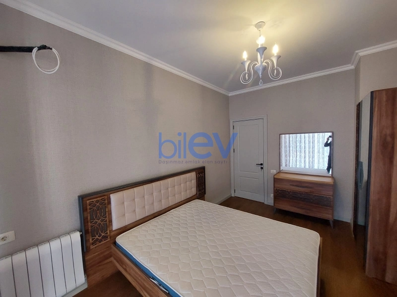 Aylıq Kirayə 3 otaqlı Yeni Tikili bina evi  88m², Bakı