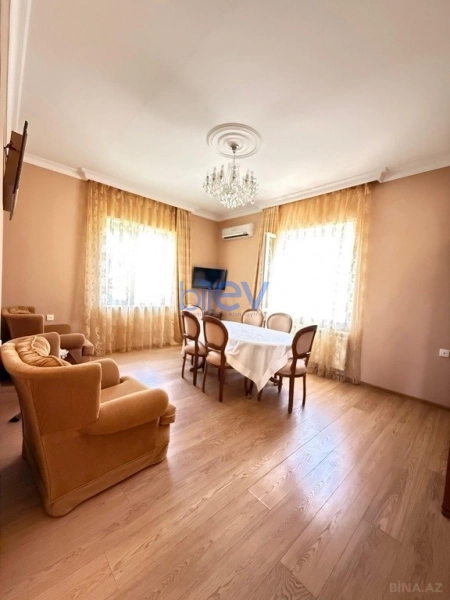 Günlük Kirayə 4 otaqlı Bağ evi  m², Bakı