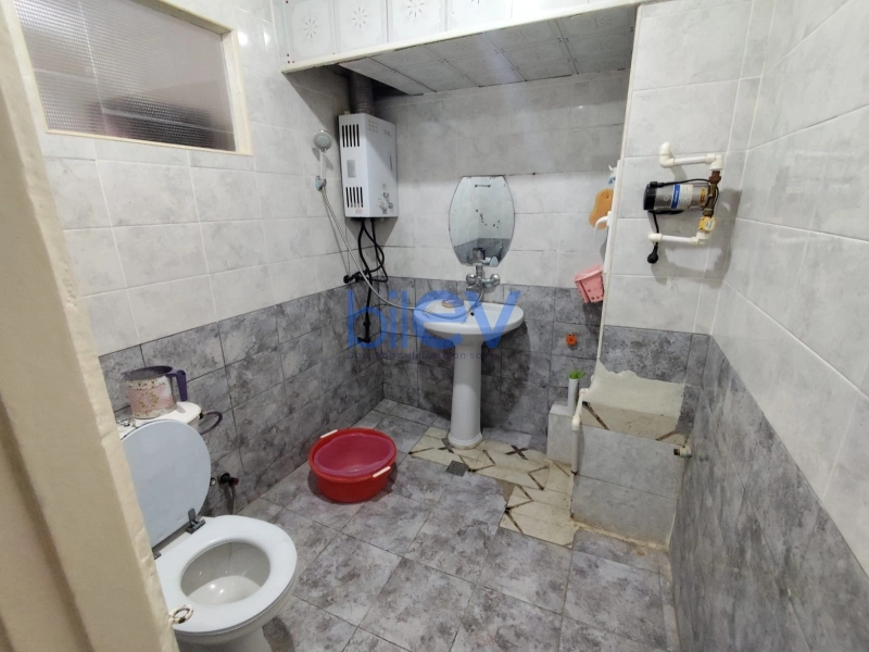 Aylıq Kirayə 2 otaqlı Köhnə Tikili bina evi  40m², Bakı