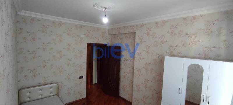Aylıq Kirayə 4 otaqlı Yeni Tikili bina evi  128m², Bakı