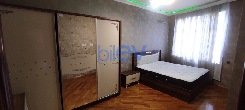 Aylıq Kirayə 4 otaqlı Yeni Tikili bina evi  128m², Bakı