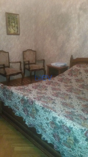Aylıq Kirayə 3 otaqlı Köhnə Tikili bina evi  50m², Bakı