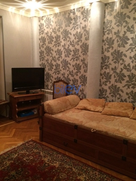 Aylıq Kirayə 3 otaqlı Köhnə Tikili bina evi  50m², Bakı