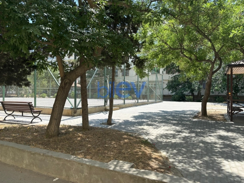Satış 3 otaqlı Köhnə Tikili bina evi  80m², Bakı