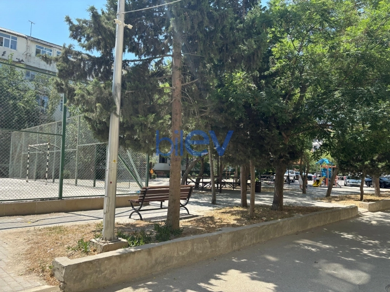 Satış 3 otaqlı Köhnə Tikili bina evi  80m², Bakı