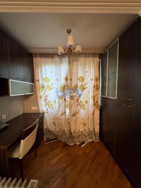 Aylıq Kirayə 3 otaqlı Köhnə Tikili bina evi  64m², Bakı