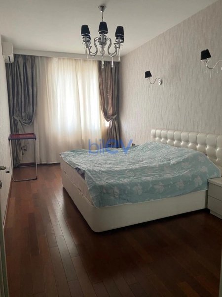 Aylıq Kirayə 2 otaqlı Yeni Tikili bina evi  110m², Bakı