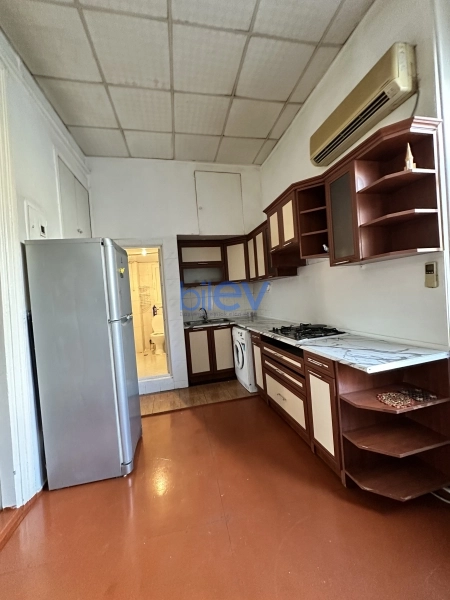 Aylıq Kirayə 2 otaqlı Köhnə Tikili bina evi  85m², Bakı