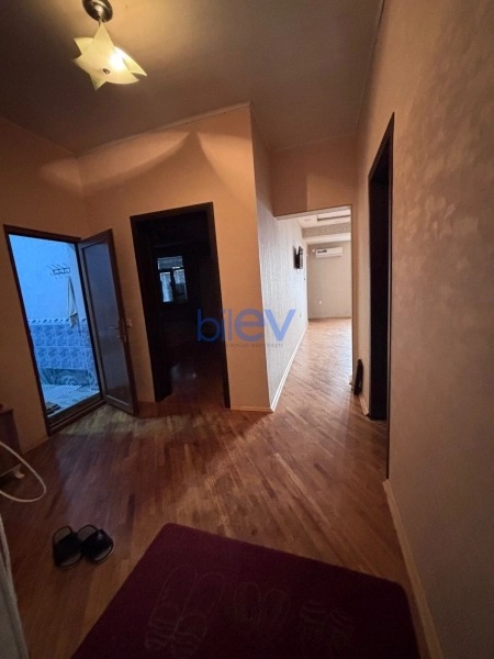 Aylıq Kirayə 3 otaqlı Yeni Tikili bina evi  87m², Bakı