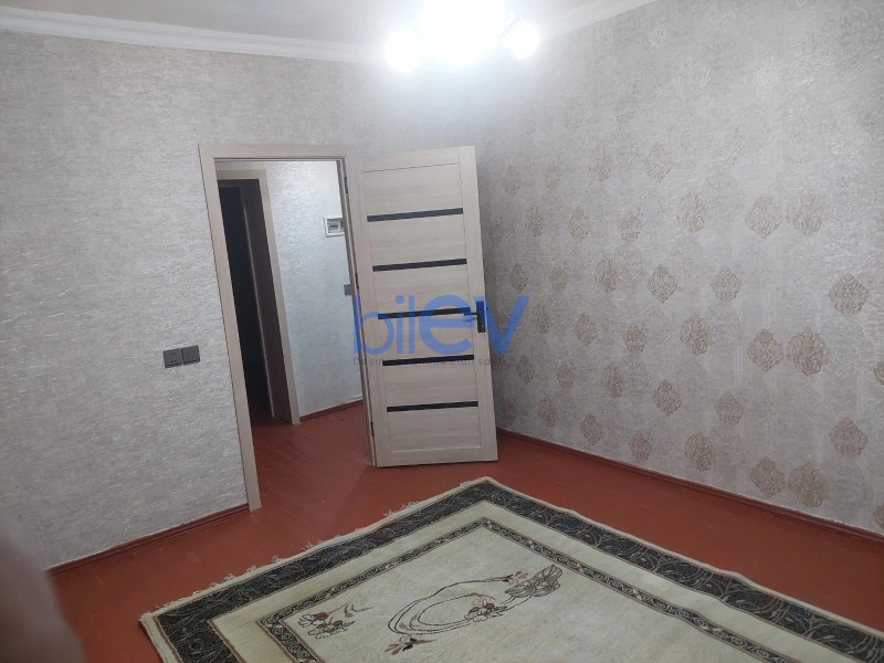 Aylıq Kirayə 2 otaqlı Köhnə Tikili bina evi  60m², Bakı