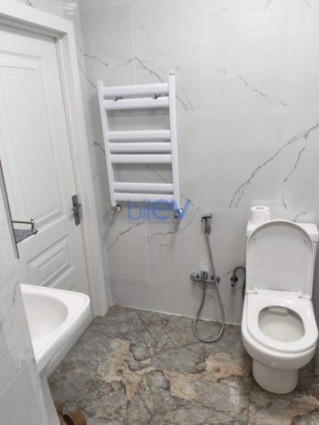 Aylıq Kirayə 2 otaqlı Yeni Tikili bina evi  69m², Bakı