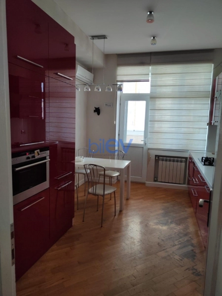 Aylıq Kirayə 2 otaqlı Yeni Tikili bina evi  92m², Bakı