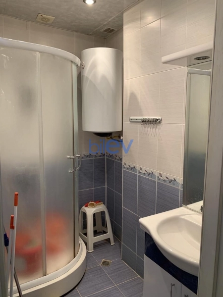 Satış 3 otaqlı Köhnə Tikili bina evi  75m², Bakı