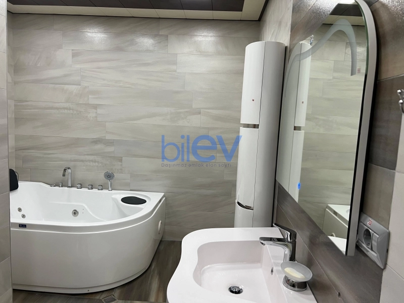 Aylıq Kirayə 4 otaqlı Yeni Tikili bina evi  150m², Bakı