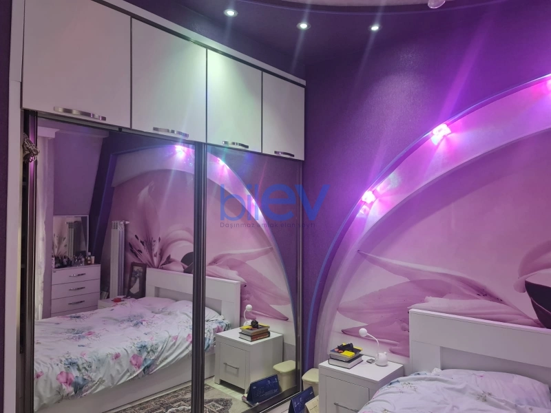 Aylıq Kirayə 3 otaqlı Yeni Tikili bina evi  110m², Bakı