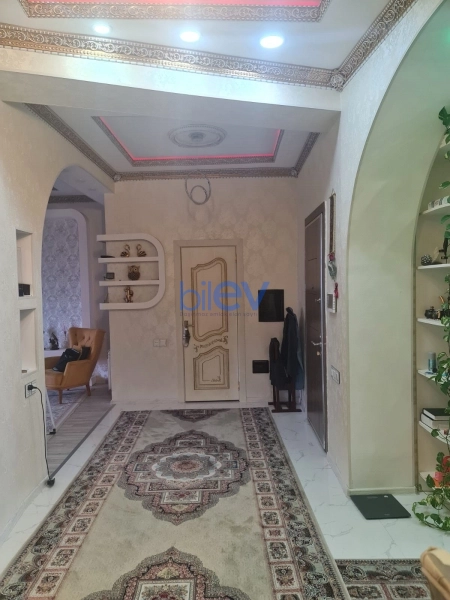 Aylıq Kirayə 3 otaqlı Yeni Tikili bina evi  110m², Bakı