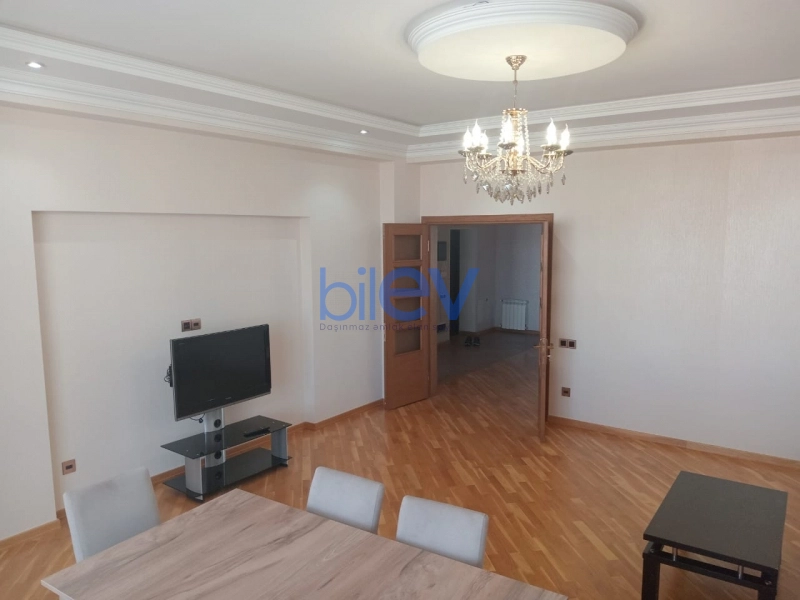 Aylıq Kirayə 3 otaqlı Yeni Tikili bina evi  125m², Bakı