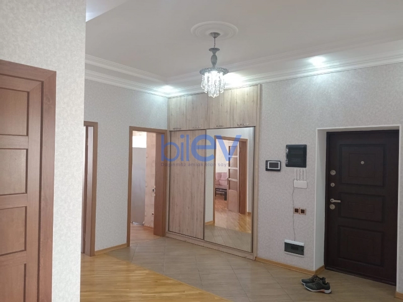 Aylıq Kirayə 3 otaqlı Yeni Tikili bina evi  125m², Bakı