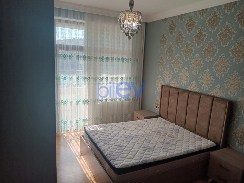 Aylıq Kirayə 3 otaqlı Yeni Tikili bina evi  125m², Bakı