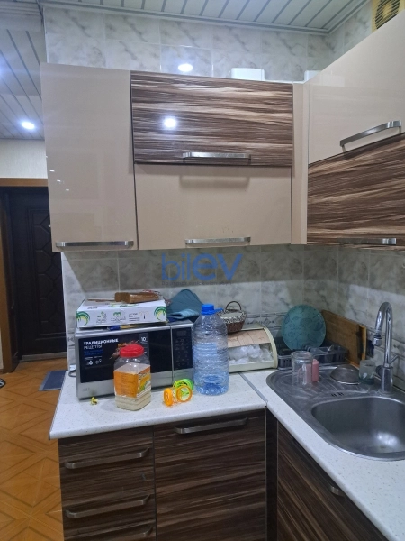 Aylıq Kirayə 2 otaqlı Köhnə Tikili bina evi  55m², Bakı