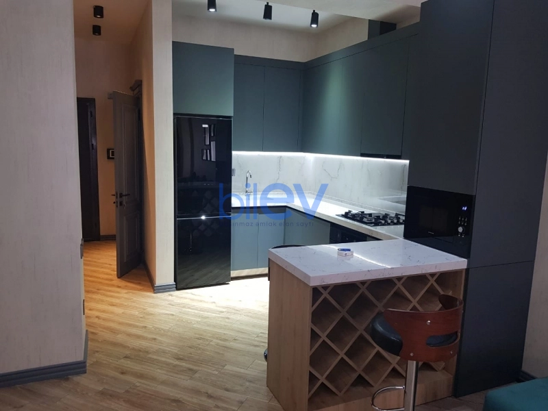Aylıq Kirayə 2 otaqlı Yeni Tikili bina evi  75m², Bakı