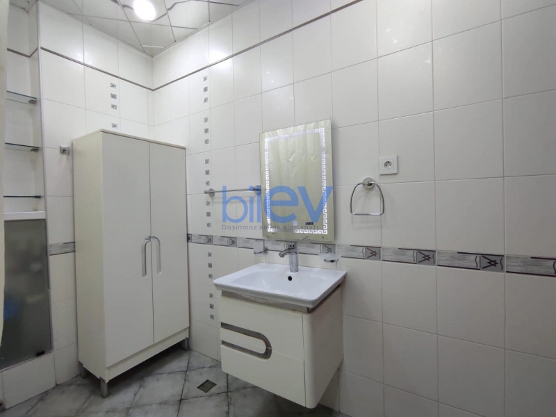 Aylıq Kirayə 4 otaqlı Yeni Tikili bina evi  156m², Bakı