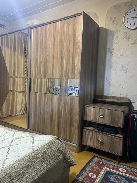 Satış 3 otaqlı Köhnə Tikili bina evi  72m², Bakı