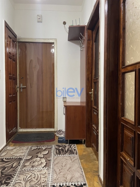 Satış 3 otaqlı Köhnə Tikili bina evi  72m², Bakı
