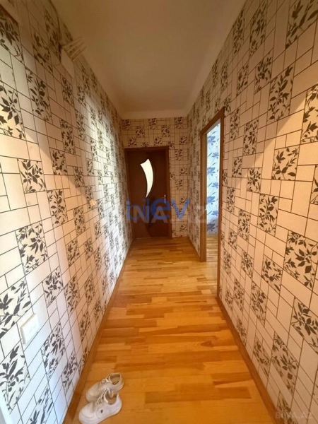 Aylıq Kirayə 2 otaqlı Köhnə Tikili bina evi  60m², Bakı