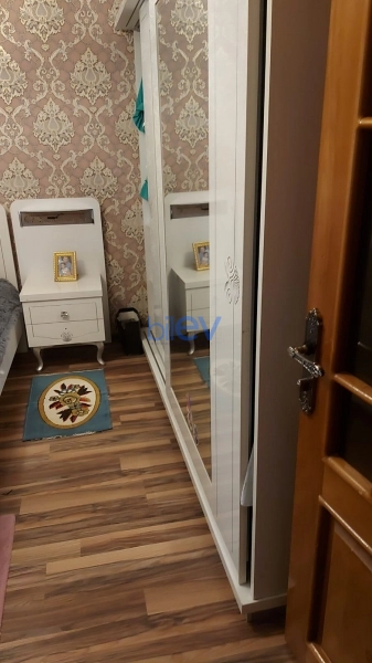 Satış 2 otaqlı Köhnə Tikili bina evi  50m², Bakı