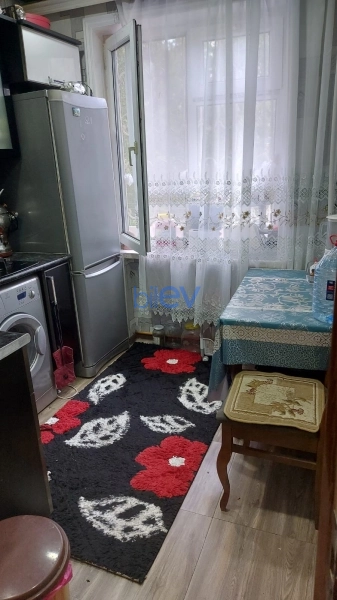 Satış 2 otaqlı Köhnə Tikili bina evi  50m², Bakı