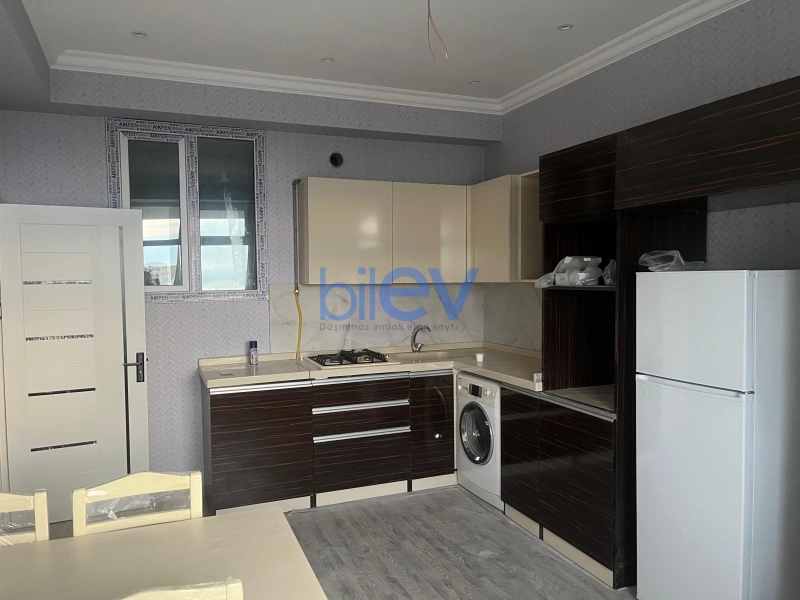 Aylıq Kirayə 3 otaqlı Yeni Tikili bina evi  90m², Bakı