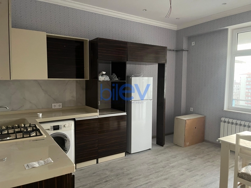 Aylıq Kirayə 3 otaqlı Yeni Tikili bina evi  90m², Bakı