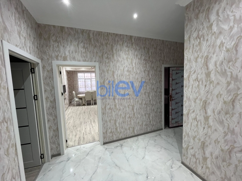Aylıq Kirayə 3 otaqlı Yeni Tikili bina evi  90m², Bakı