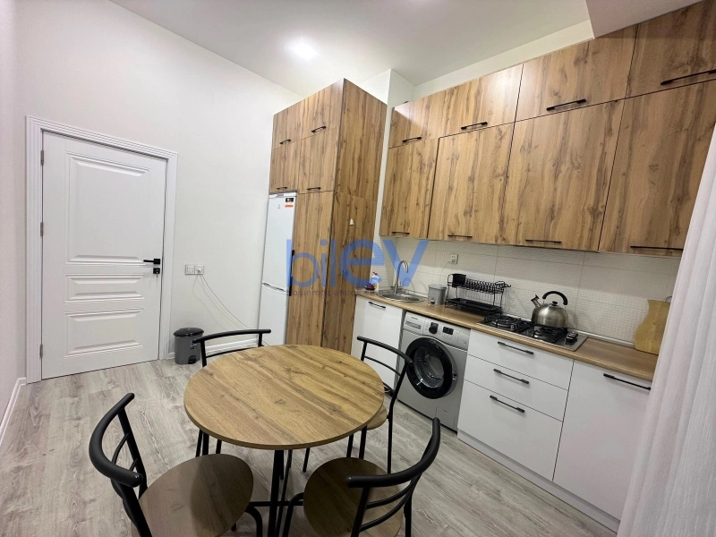 Aylıq Kirayə 2 otaqlı Yeni Tikili bina evi  80m², Bakı