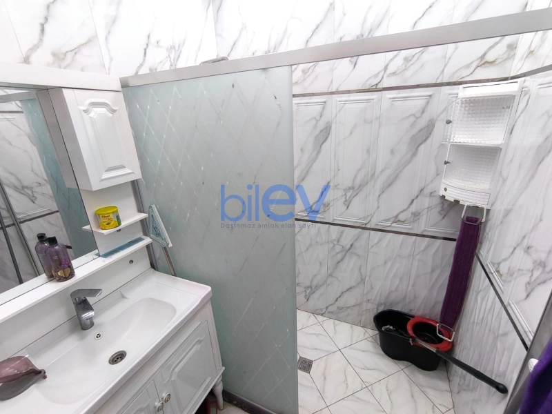 Aylıq Kirayə 3 otaqlı Yeni Tikili bina evi  111m², Bakı