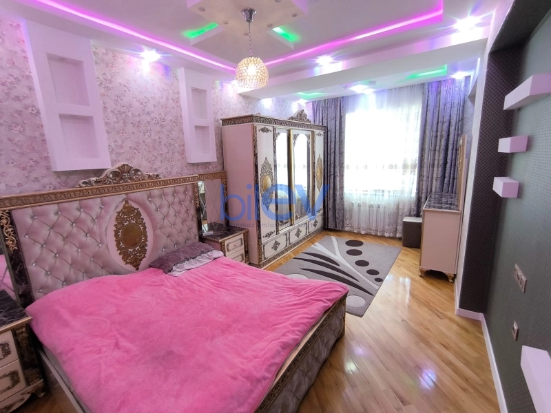 Aylıq Kirayə 3 otaqlı Yeni Tikili bina evi  111m², Bakı